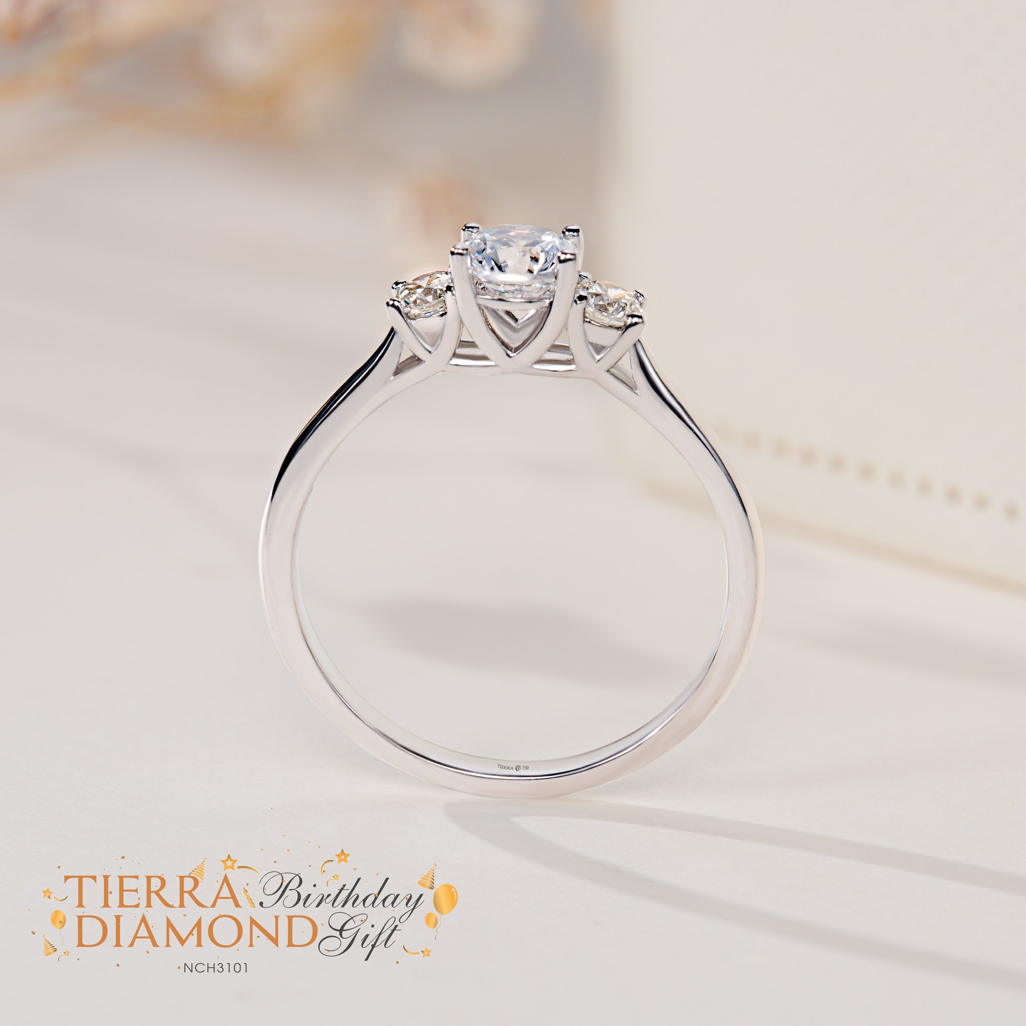 Nhẫn kim cương thiên nhiên Threestone